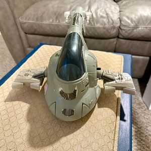 Vintage Kenner Star Wars Boba Fett's Slave-1 Starship 1981. Good condition.